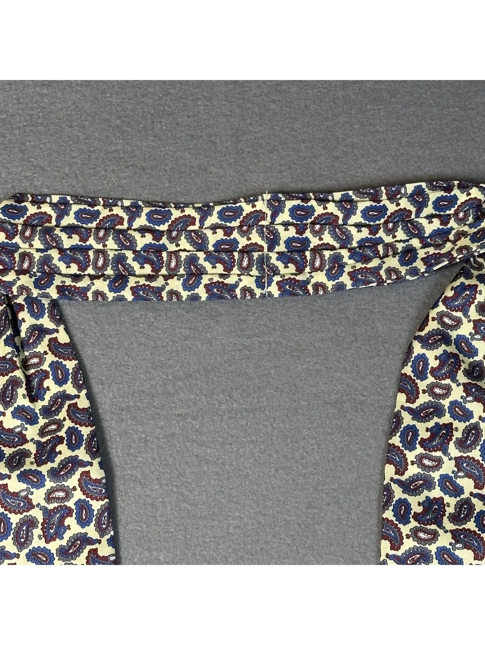 Vintage Paisley Patterned Cravat/Ascot Scarf